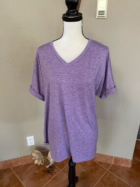 Lavender V-Neck Short Sleeve Tee